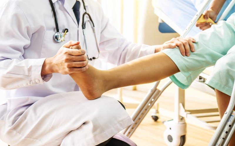 The Role Of Podiatrists In Treating Foot Infections: An In-Depth Look